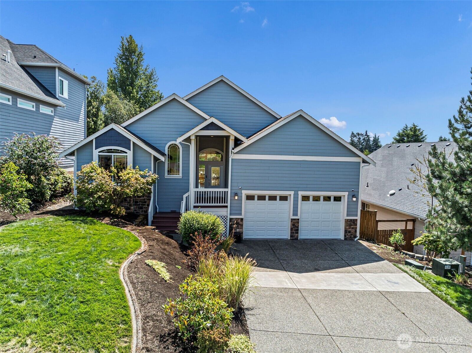 Property Photo: 4006 33rd Street NE WA 98422