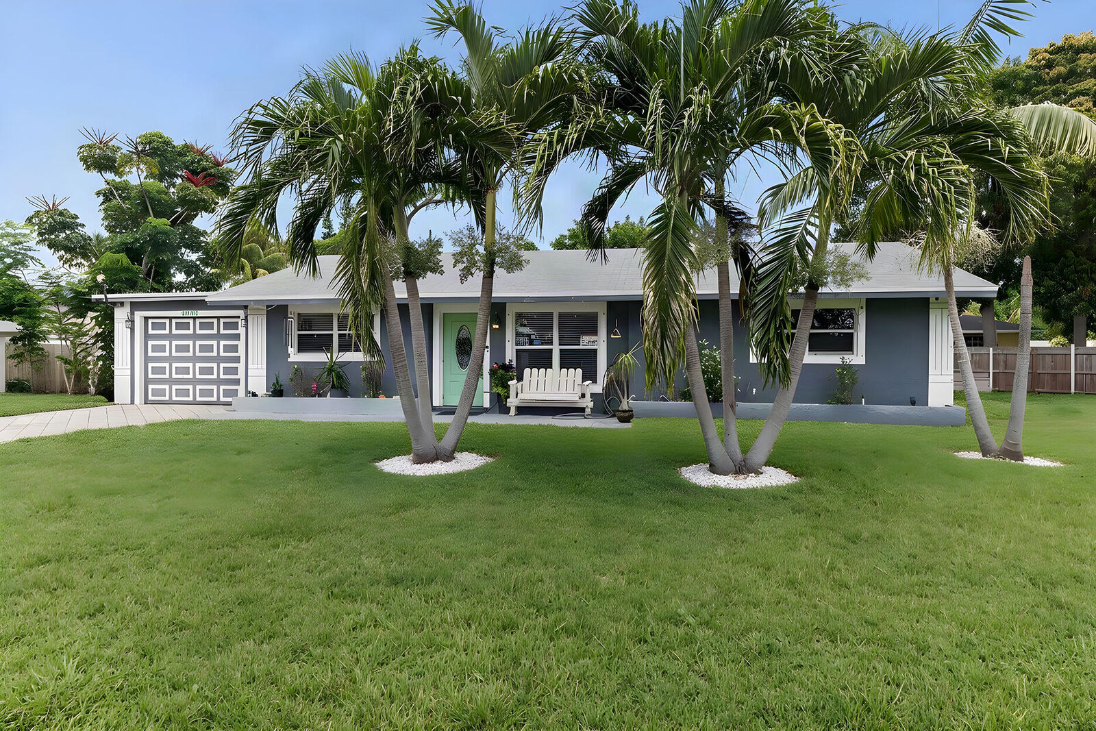 Property Photo:  415 SW 7th Court  FL 33435 