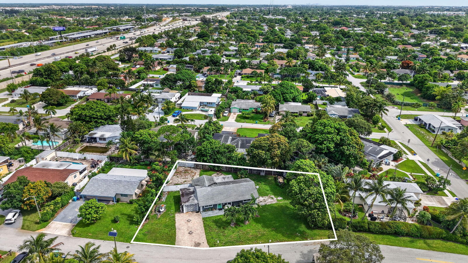 Property Photo: 415 SW 7th Court FL 33435