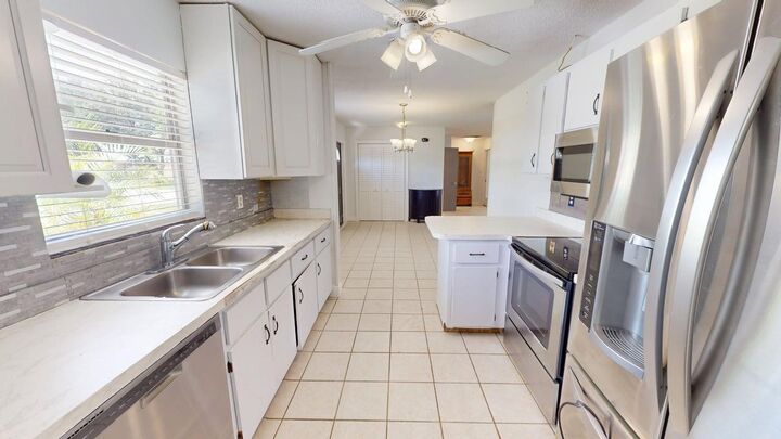 Property Photo:  1673 SW Gemini Lane  FL 34984 