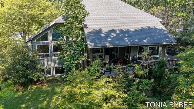 Property Photo:  2302 Timberlee Drive  MI 49424 