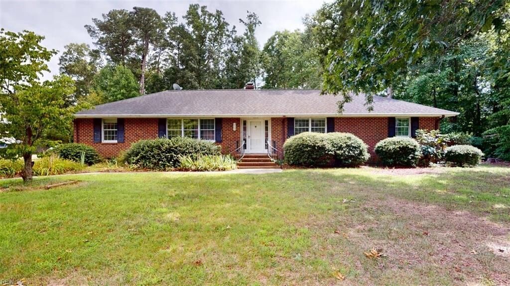 Property Photo:  205 Meadowfield Rd  VA 23692 