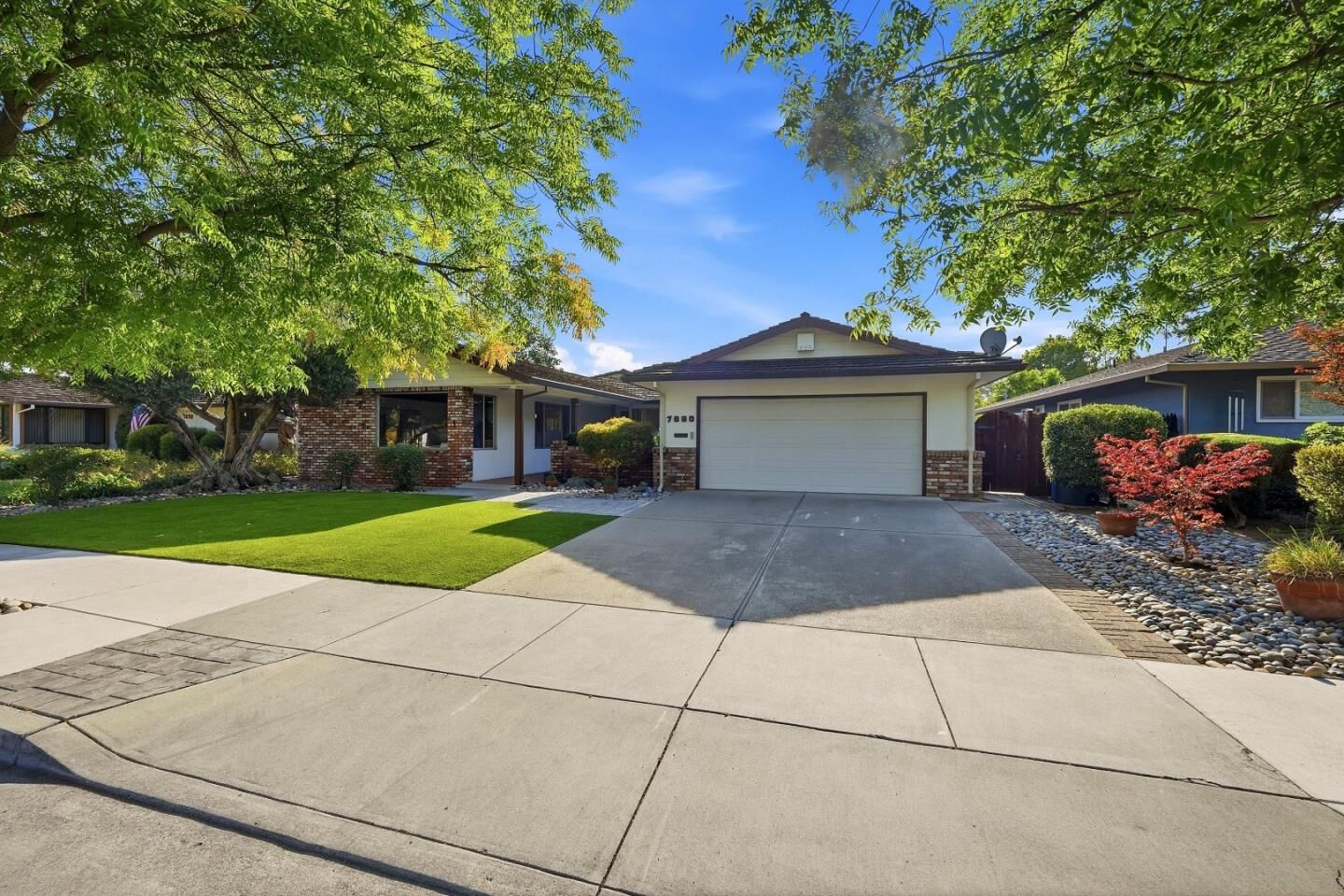 Property Photo:  7680 Santa Theresa Drive  CA 95020 
