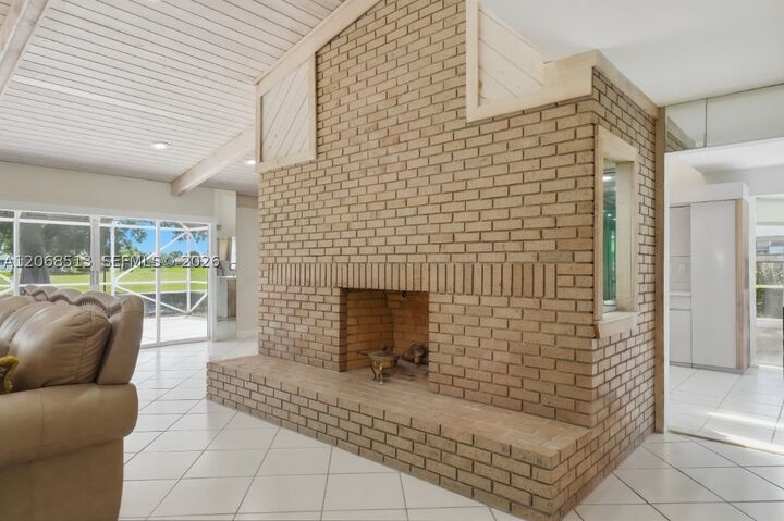 Property Photo: 7300 Corkwood Ter FL 33321