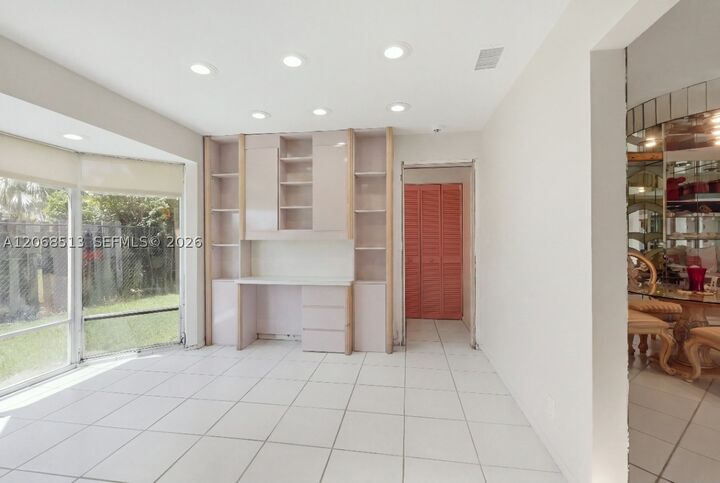 Property Photo:  7300 Corkwood Ter  FL 33321 