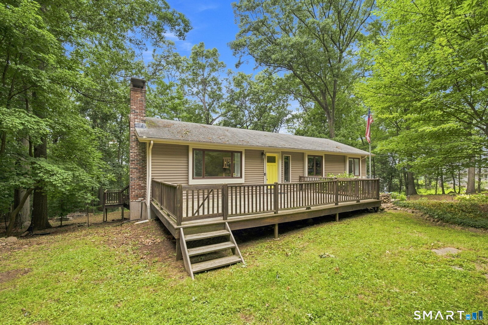 Property Photo:  92 Loper Street  CT 06489 