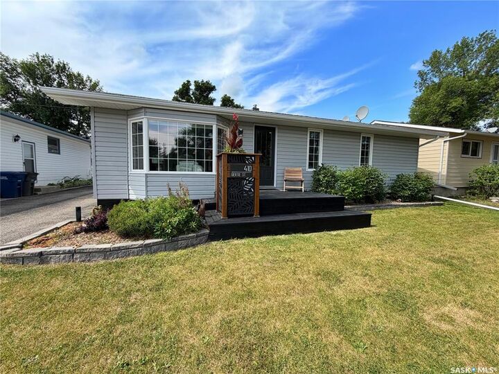 Property Photo:  410 Gertie Street  SK S0G 3N0 