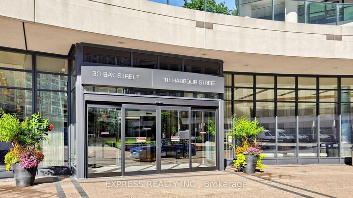 Property Photo: 33 Bay Street 4207 ON M5J 2Z3