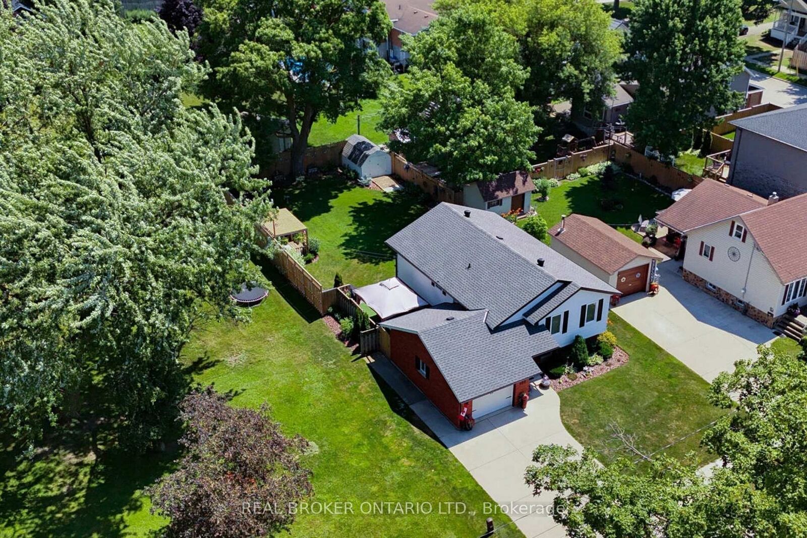 Property Photo: 460 Wellington Avenue S ON N4W 2J4