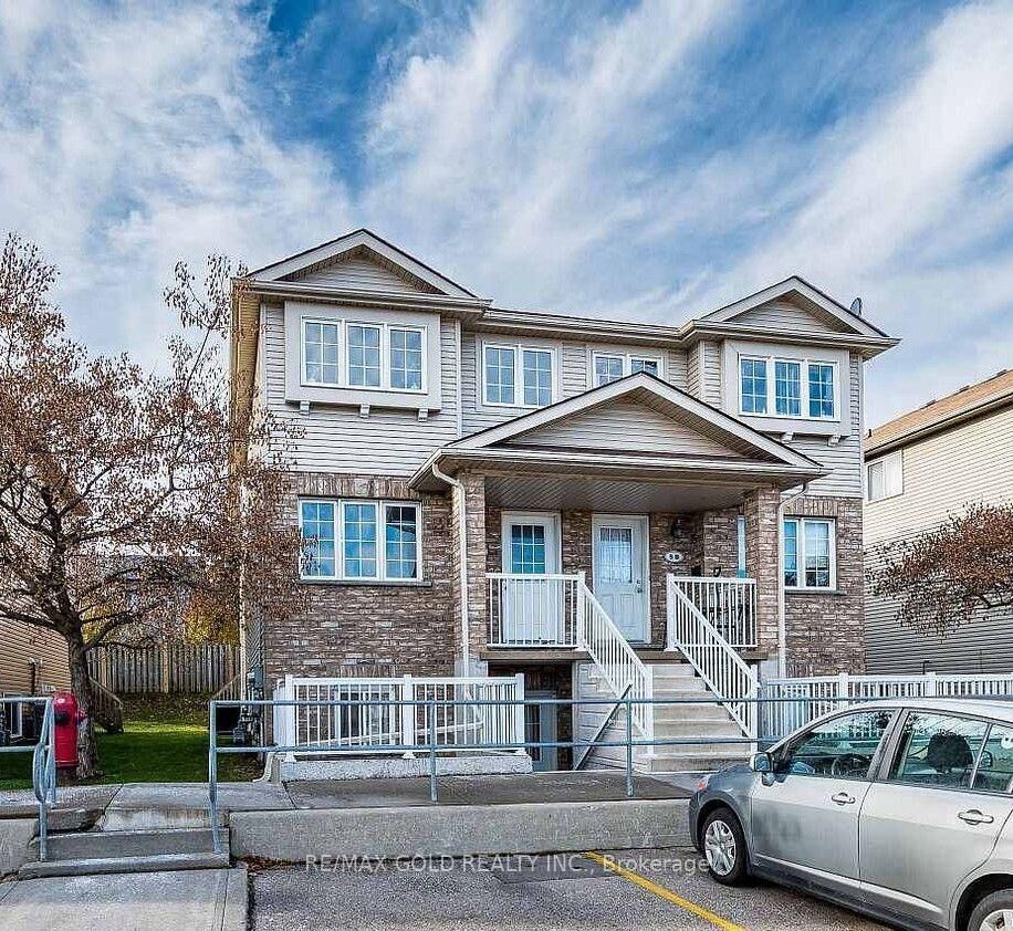 Property Photo:  50 Howe Drive 5A  ON N2E 0A3 