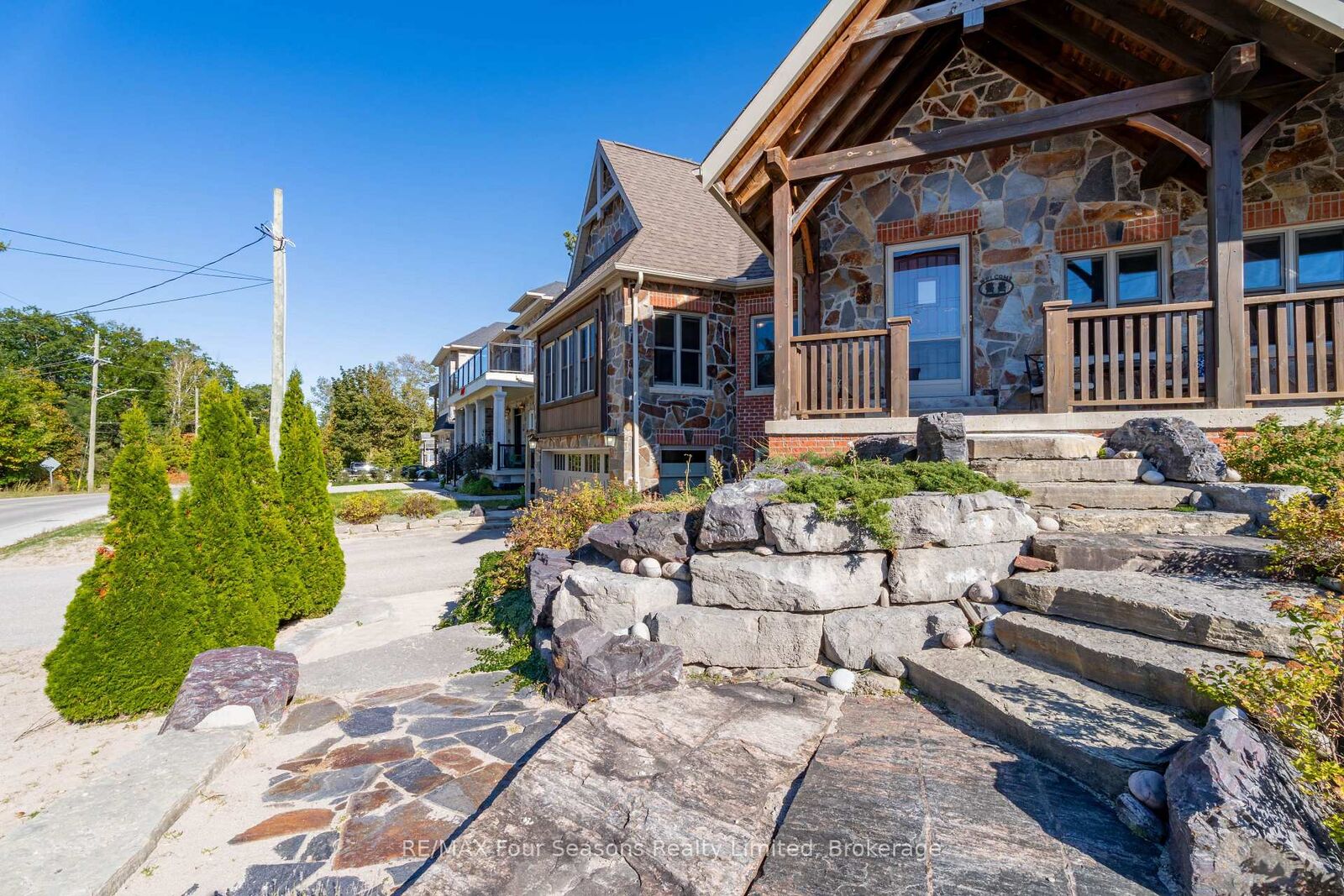 Property Photo: 805 Eastdale Drive ON L9Z 2R5