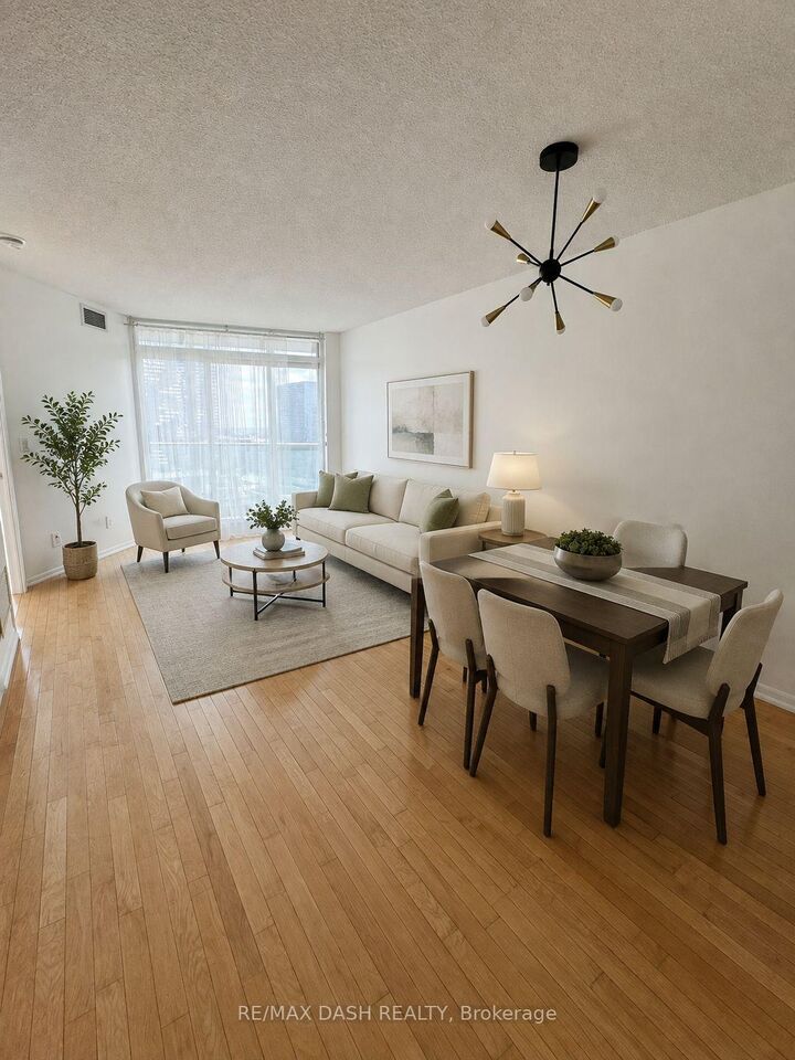 18 Yonge Street 2809 — photo 1