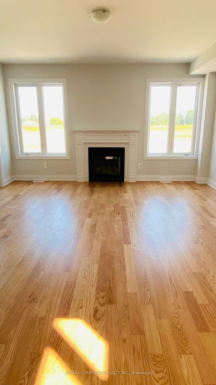 Property Photo:  187 St. Joseph Street  ON K9V 6C3 