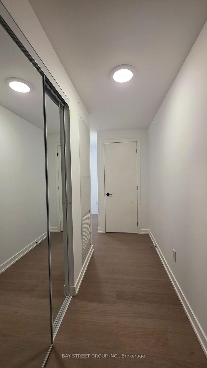 Photo de la propriété:  91 Montclair Avenue 1106  ON M5P 0B1 