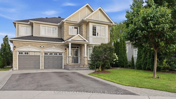 Property Photo: 191 Cheyenne Way ON K2J 5S6