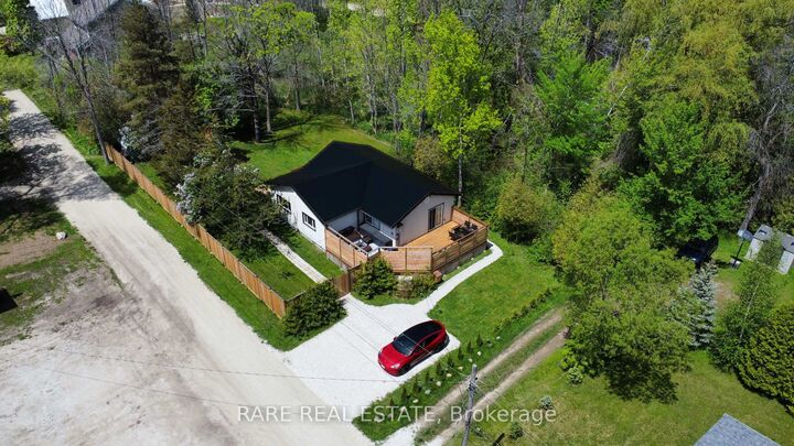 Property Photo: 162 Blue Mountain Drive ON L9Y 0K9