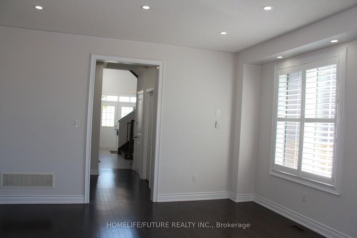 Property Photo: 52 Mac Frost Way Main &Amp 2nd ON M1X 0C5