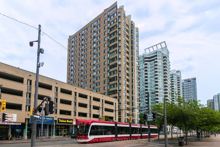 Property Photo:  250 Queens Quay 1104  ON M5J 2N2 