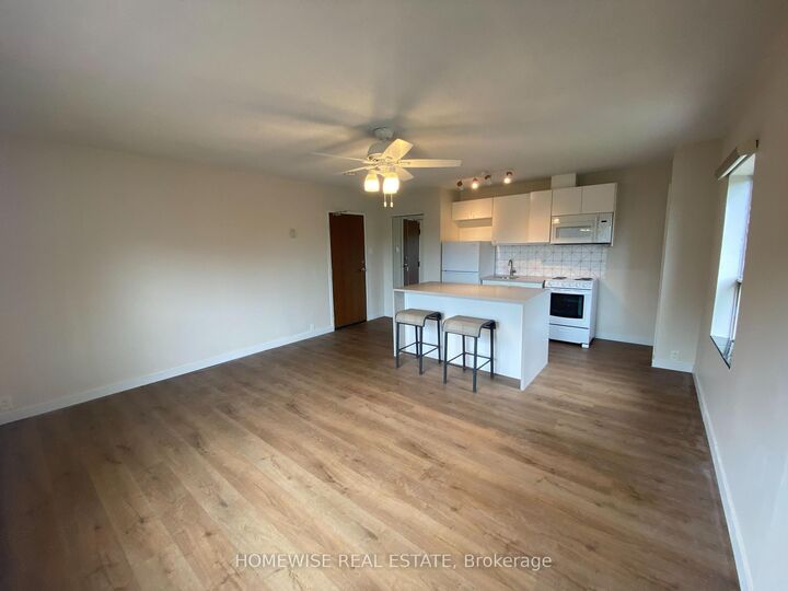 Property Photo:  5 High Park Boulevard 302  ON M6R 1M5 