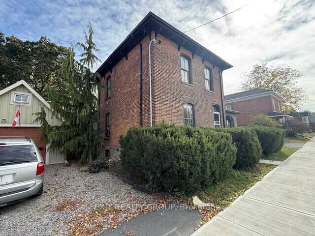 Property Photo:  368 Picton Main Street  ON K0K 2T0 