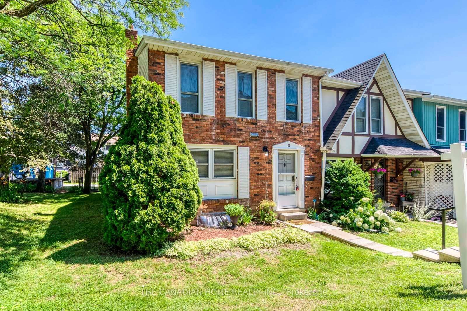 Property Photo:  2226 Upper Middle Road 3  ON L7P 2Z9 