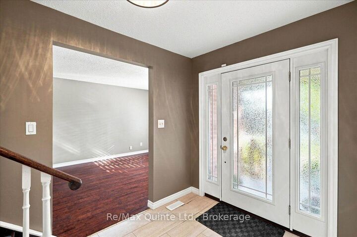Property Photo:  12 Brimley Court  ON K8N 5L5 