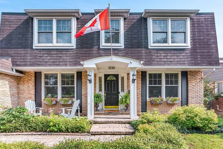 Property Photo: 1216 Tyandaga Park Drive ON L7P 1M8
