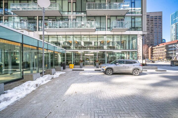 Property Photo:  39 Queens Quay E 837  ON M5E 0A4 