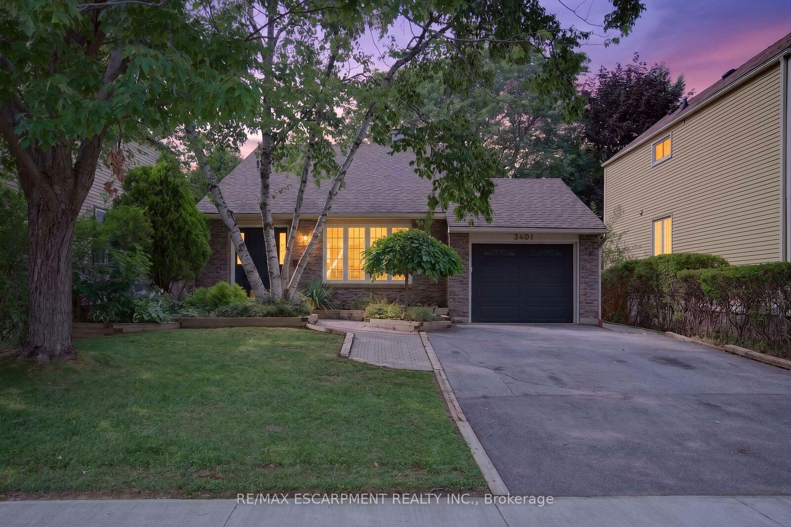 Property Photo: 3401 Rockwood Drive ON L7N 3H6