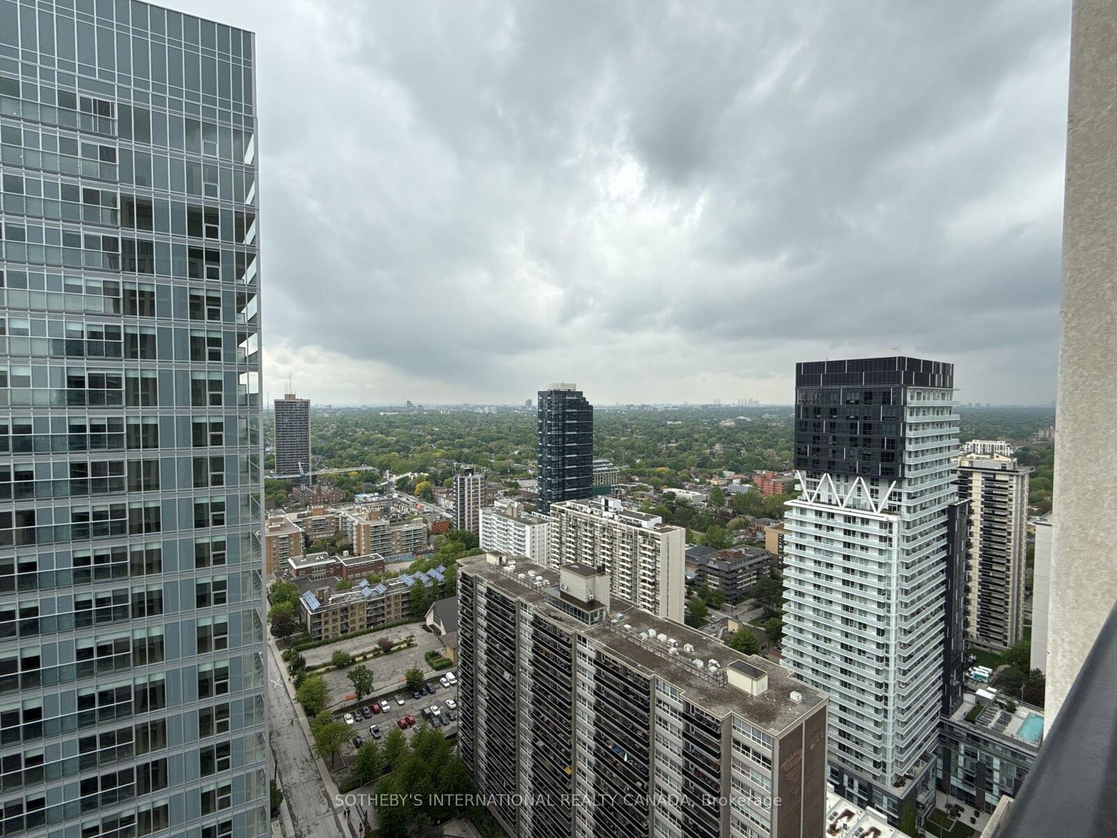 Property Photo:  200 Redpath Avenue 2606  ON M4P 0E6 