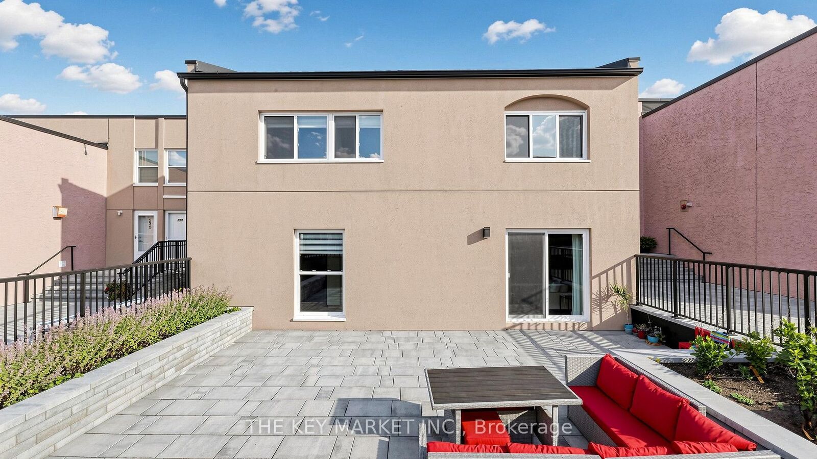 Property Photo: 3060 Constitution Boulevard 289 ON L4Y 3X8