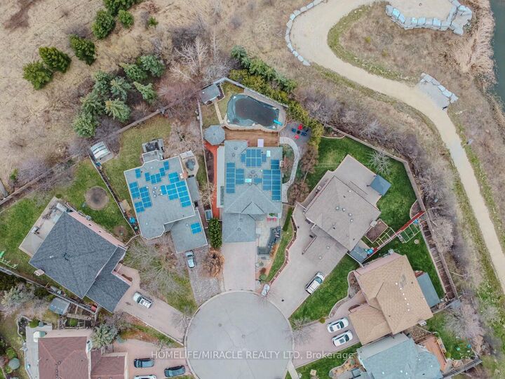 Property Photo:  32 Plover Place  ON L6W 4C4 