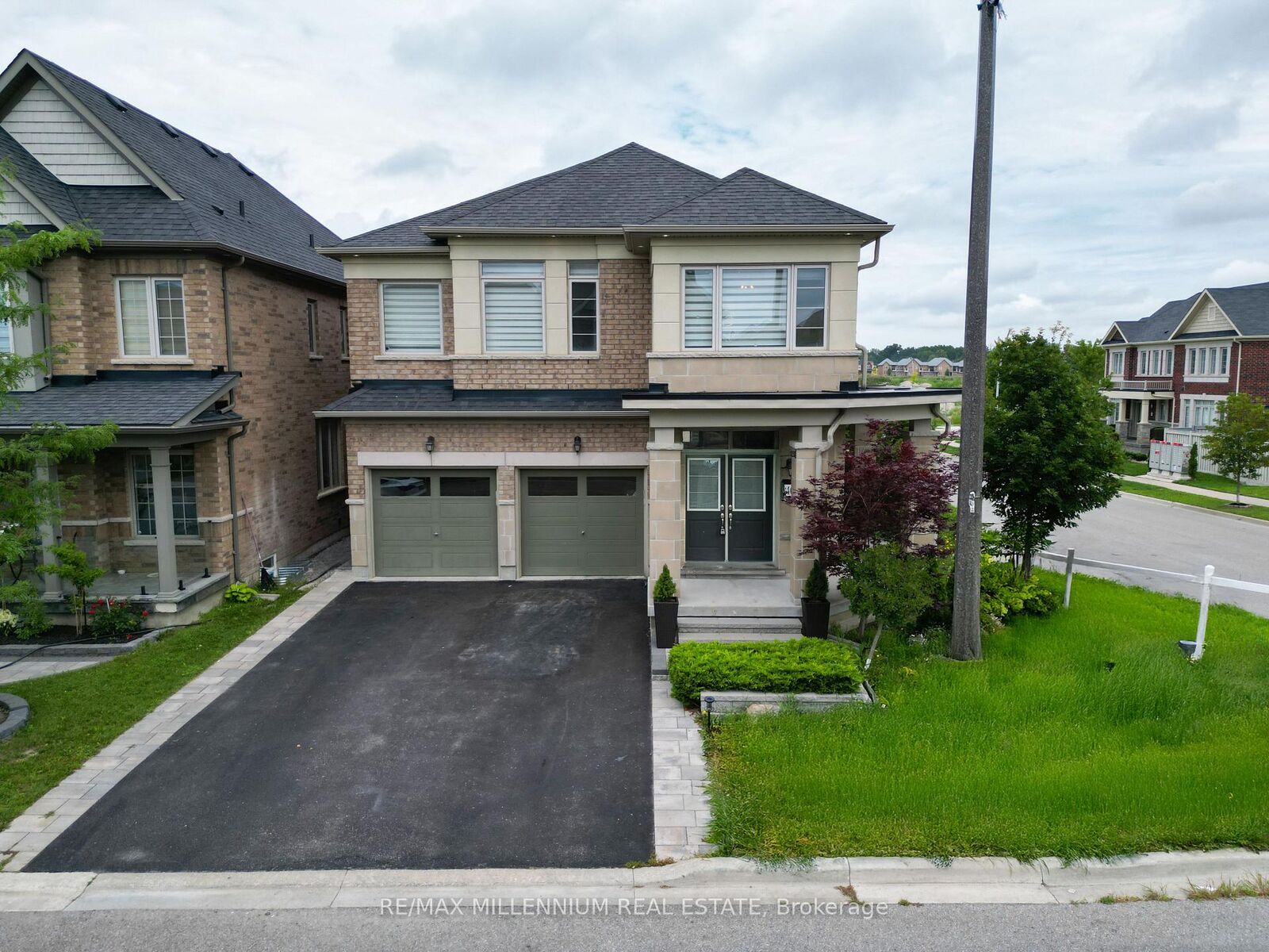 Property Photo: 40 Frederick Pearson Street ON L9N 0R8