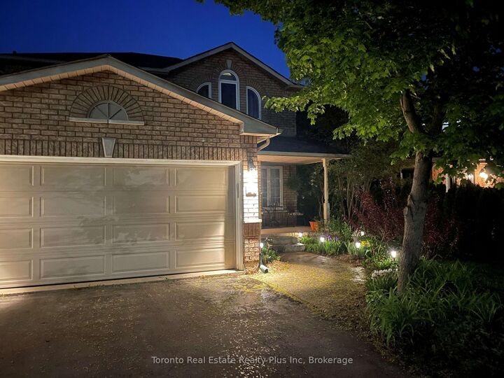 Photo de la propriété: 21 Nicholson Drive ON L4N 8L7