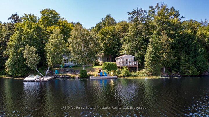 18 Maple Trail — photo 1