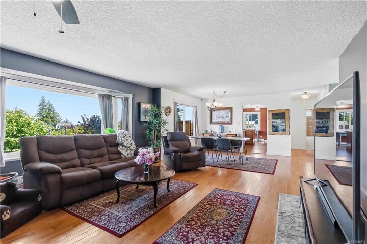 Property Photo: 3389 Mary Anne Cres BC V9C 3J6
