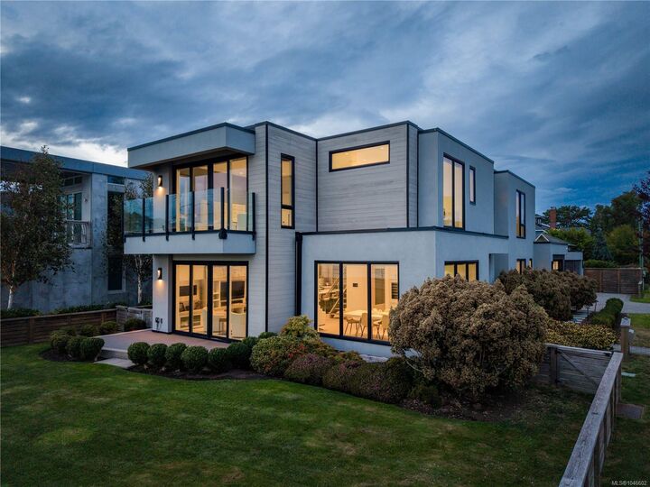 Property Photo: 430 St. Patrick St BC V8S 4X3