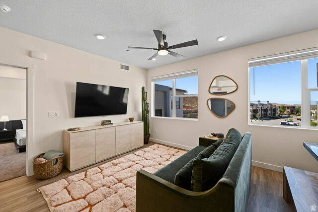 Property Photo:  226 N Cliff Dr L301  UT 84737 