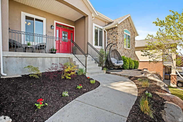 Property Photo: 394 E Brewster Dr UT 84020