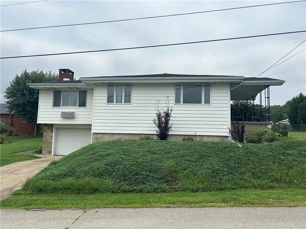 Property Photo: 1416 Hawthorne St PA 15425