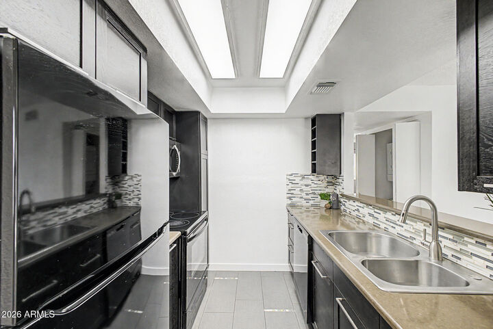 Property Photo: 616 S Hardy Drive 118 AZ 85281
