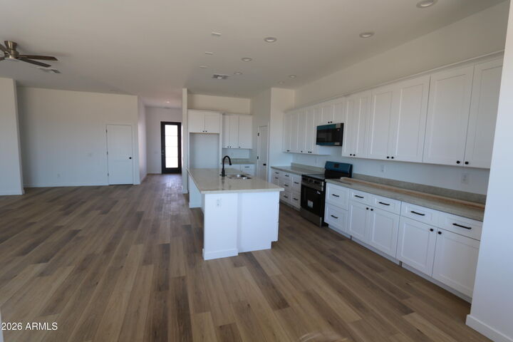 Property Photo: 25131 W Lowden Road AZ 85361
