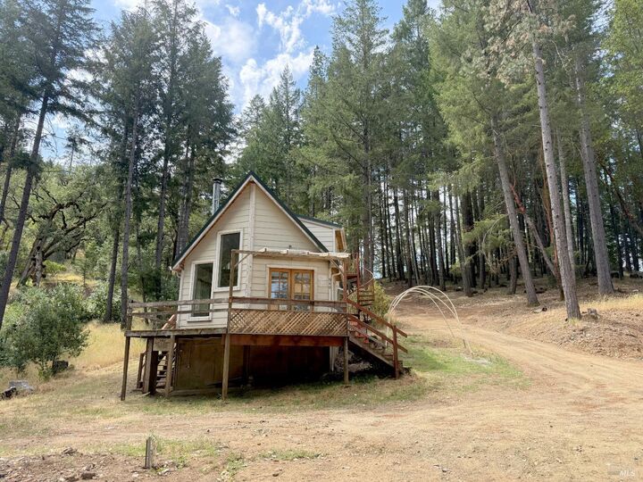 Property Photo: 940 Woodman Creek CA 95454