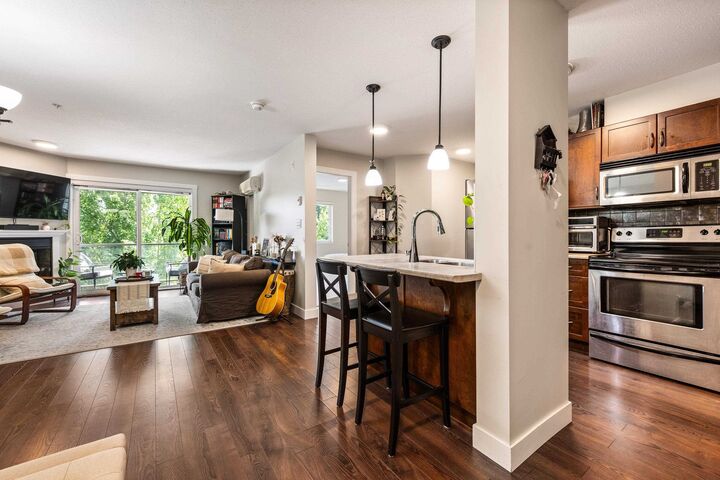 Property Photo: 2038 Sandalwood Crescent 309 BC V2S 3H6