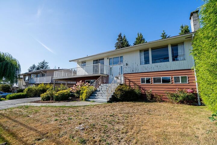 Property Photo: 11595 75A Avenue BC V4C 1H9