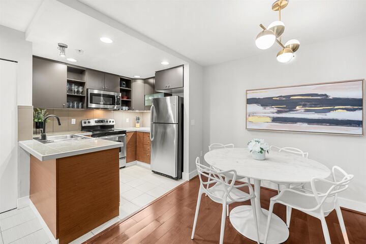 Property Photo: 728 W 14th Street 78 BC V7M 0A8