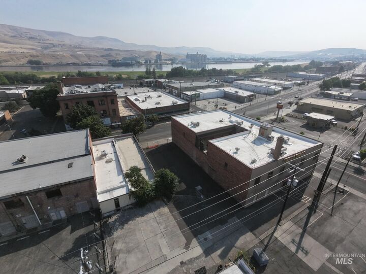 Property Photo: 858 Main St ID 83501