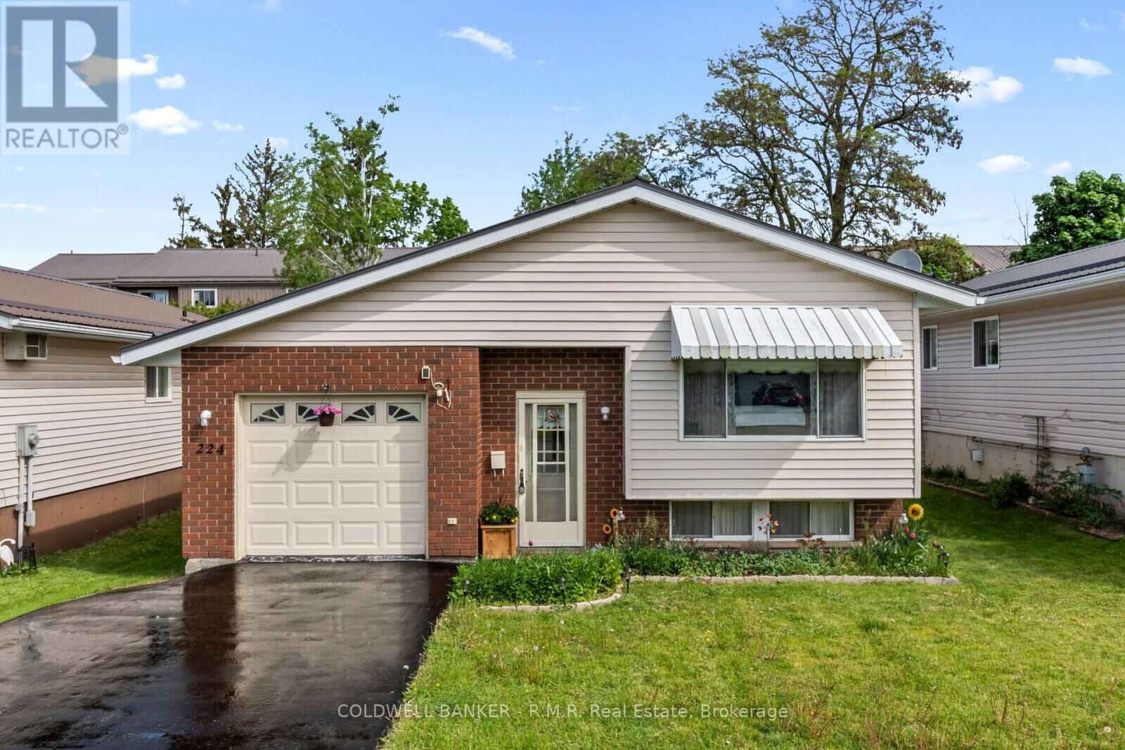 Property Photo: 224 Cider Lane ON K0L 1L0