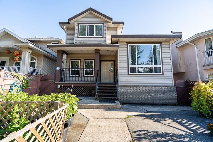 Property Photo: 12538 64th Avenue BC V3W 1W9