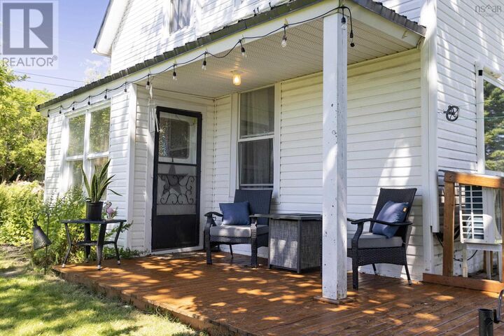 Property Photo:  12 Elm Street  NS B0L 1G0 